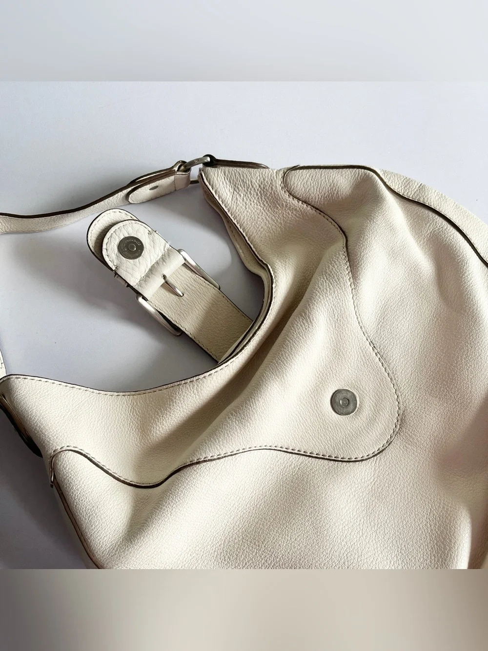 Michael Kors Y2K hobo shoulder bag purse cream pebbled leather buckle slouchy